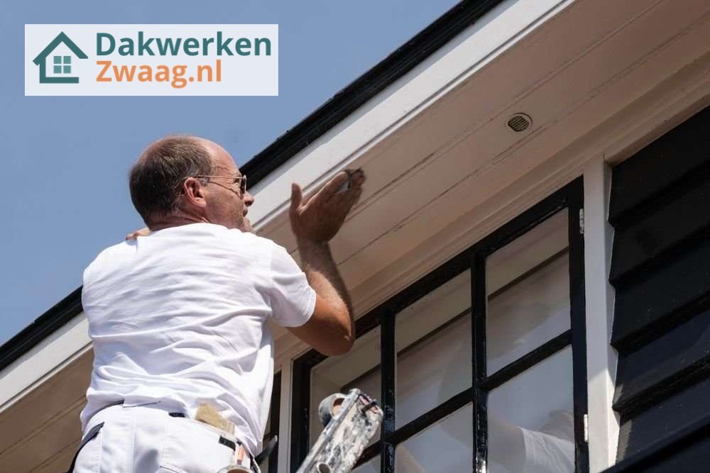 Dakgoot afwerken door onze dakdekker in Zwaag